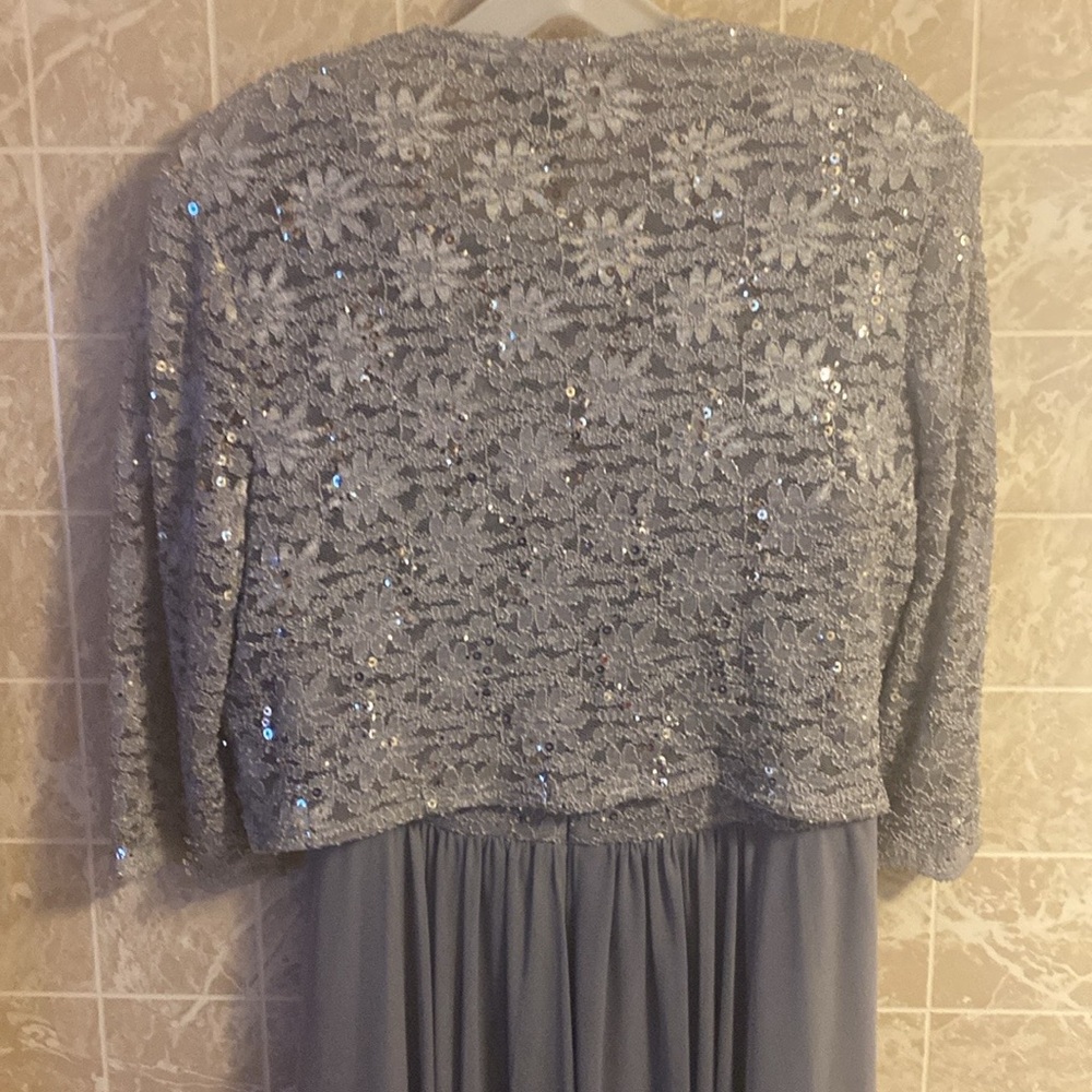 Gray evening gown / worn once- Mother of the Groom / Size 14